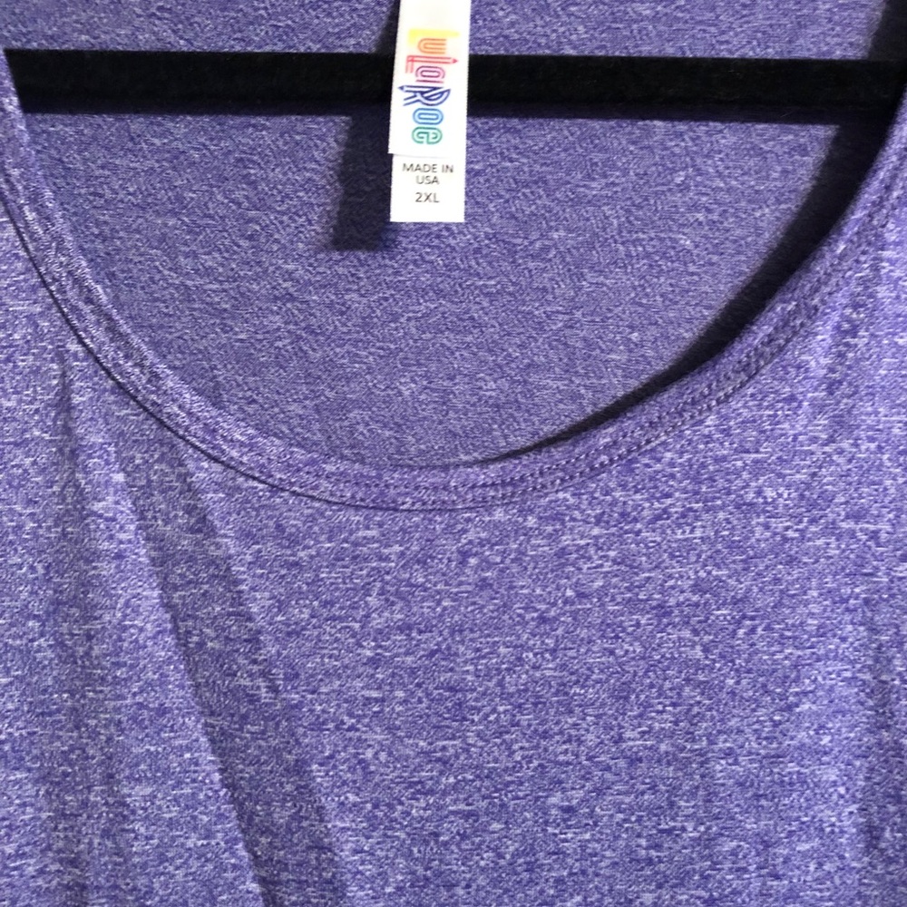 NWT Lularoe Classic Tee - Picture 3 of 5